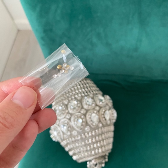 Unique Silver Indie Rhinestone Evening Bag - Picture 9 of 9